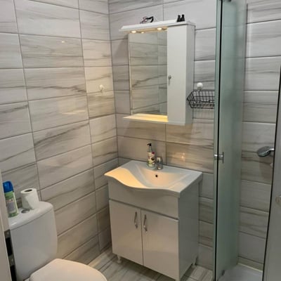 Location d’un studio accueillant avec balcon, secteur 6, Chiajna, Bucarest, Roumanie
